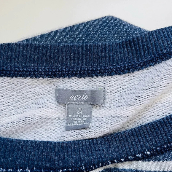 aerie Striped Sweatshirt Navy Blue & Silver Metallic Wide Neck Small Women’s - Picture 8 of 10